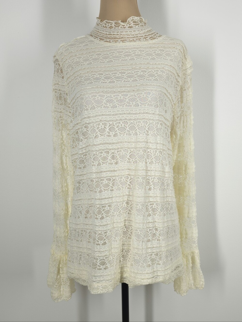 Worthington Ivory Lace Mock-Neck Long Sleeve Top